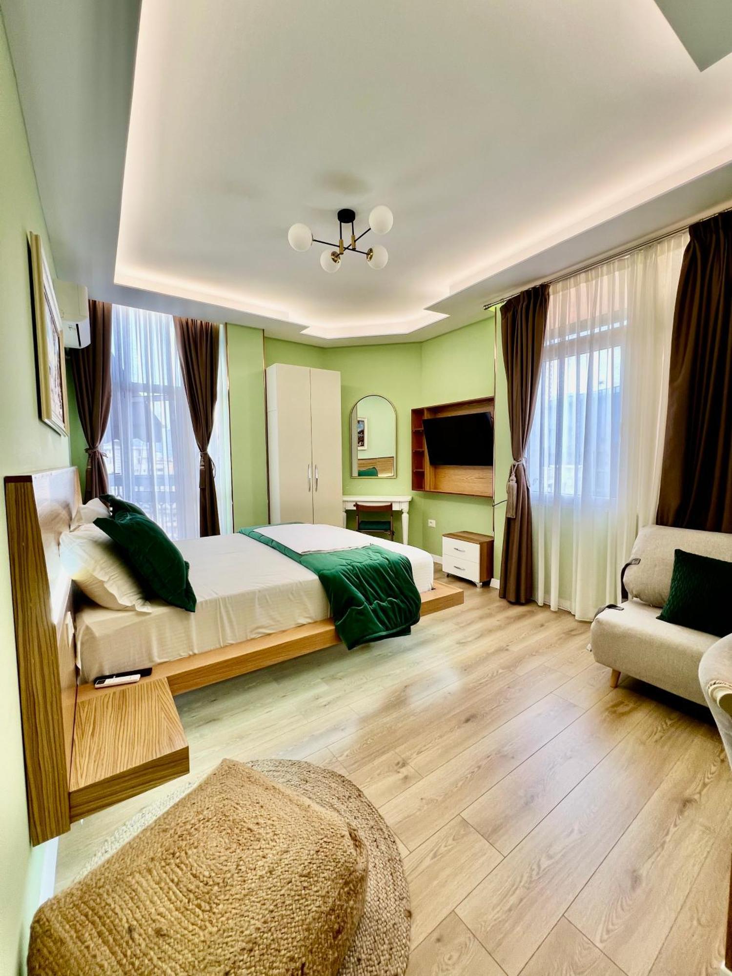 Spiranca Luxury Suites Tirana Exterior foto