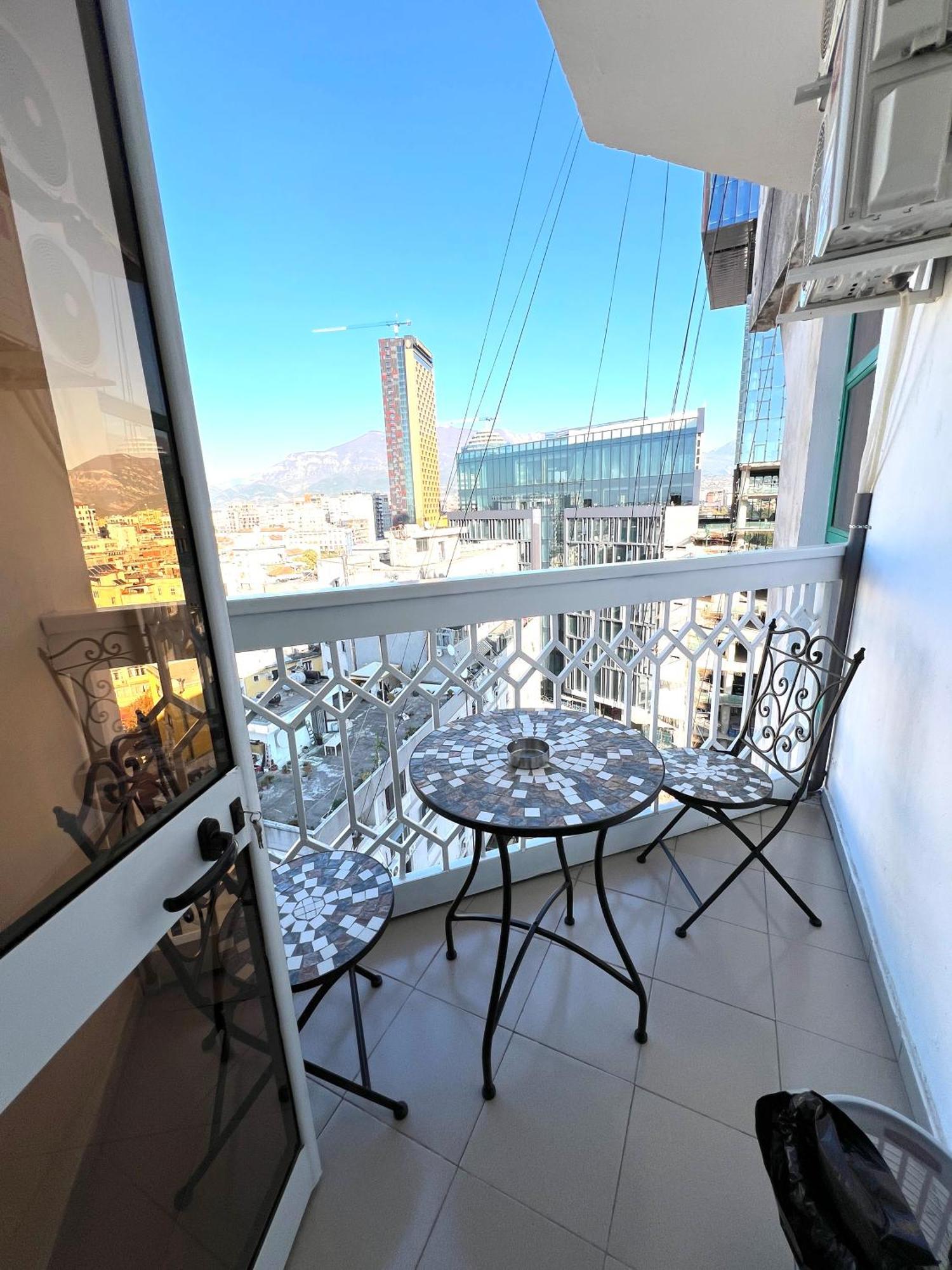 Spiranca Luxury Suites Tirana Exterior foto